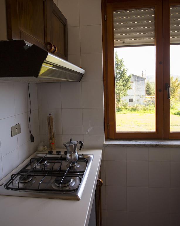 Casa Vacanze Isabella Aliano Bagian luar foto